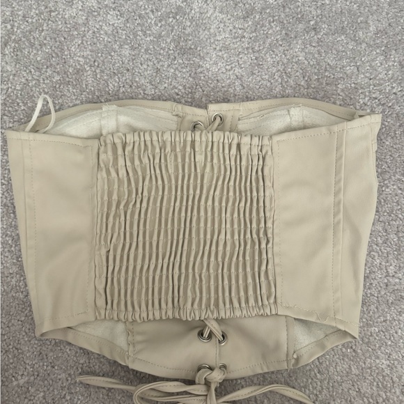 Zara corset - Picture 3 of 3